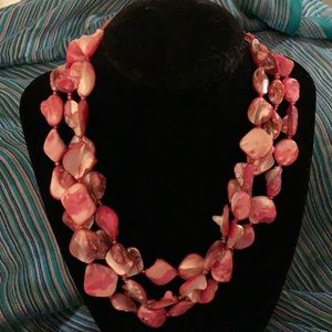Pink mother of pearl necklace